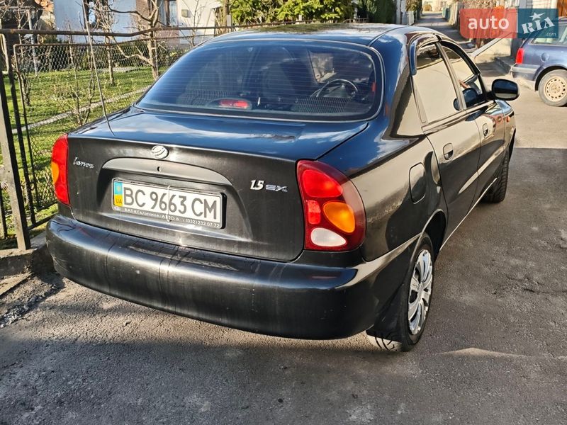 Седан Daewoo Lanos 2010 в Городке