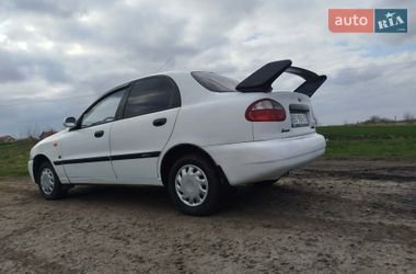 Седан Daewoo Lanos 2003 в Зборове