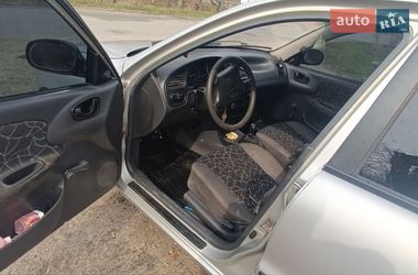 Седан Daewoo Lanos 2002 в Малині