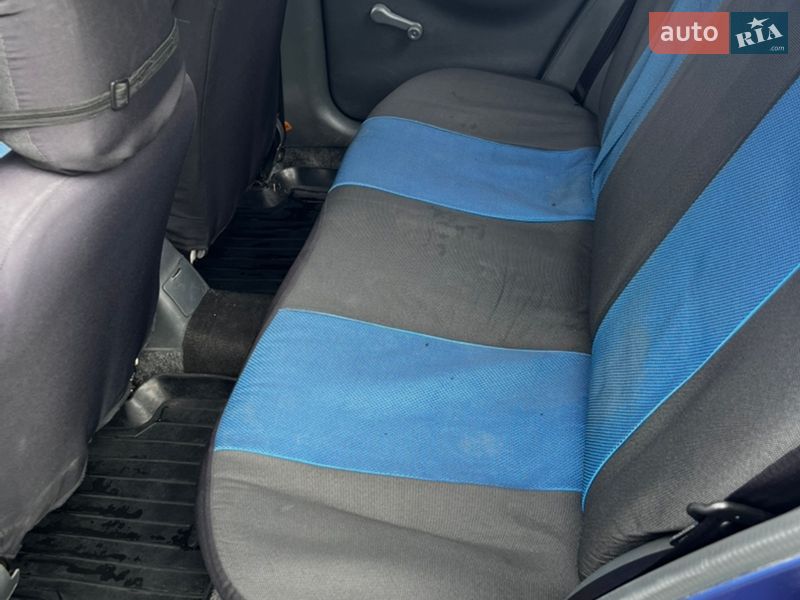 Седан Daewoo Lanos 2009 в Долині