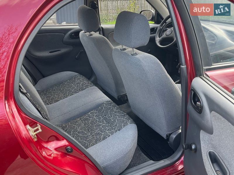 Седан Daewoo Lanos 2005 в Запорожье