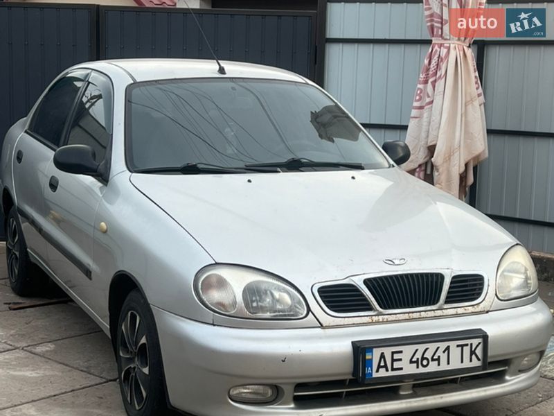 Седан Daewoo Lanos 2004 в Кривом Роге