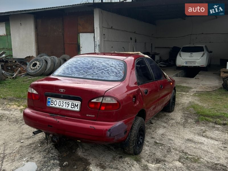 Седан Daewoo Lanos 2004 в Лановцах