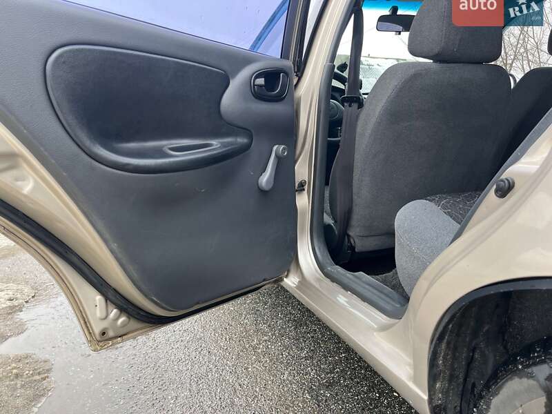 Седан Daewoo Lanos 2008 в Києві