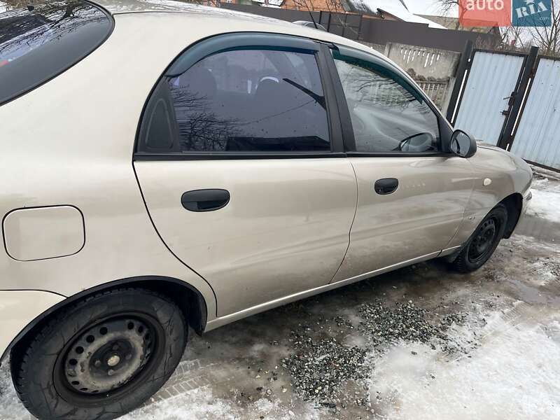 Седан Daewoo Lanos 2008 в Києві