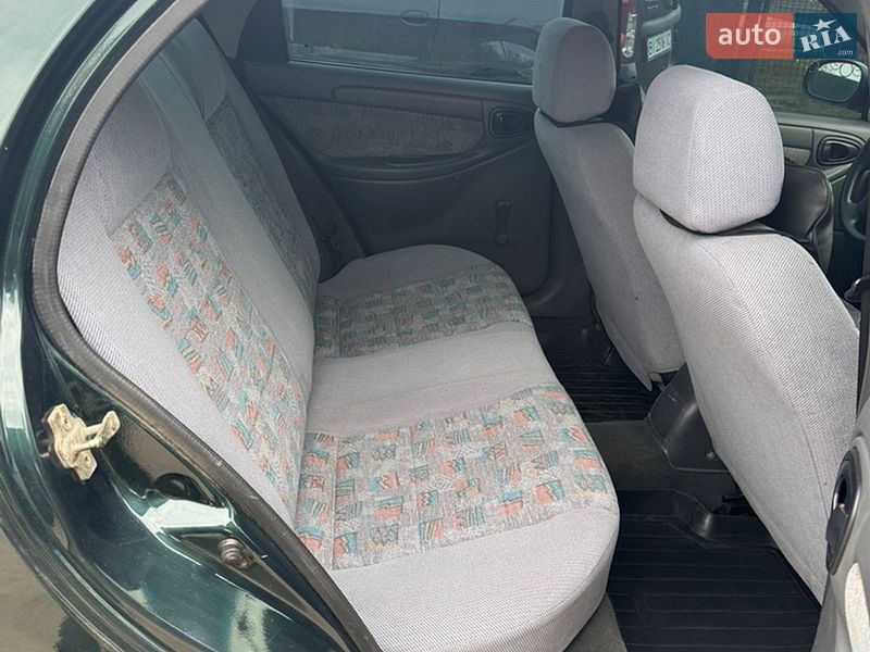 Седан Daewoo Lanos 2005 в Кобеляках
