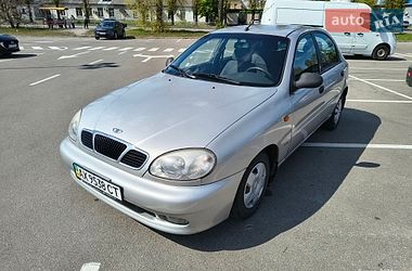 Хетчбек Daewoo Lanos 2002 в Києві