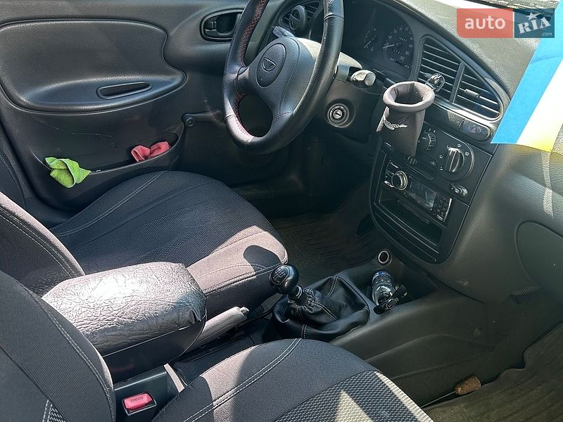 Седан Daewoo Lanos 1998 в Нетішині
