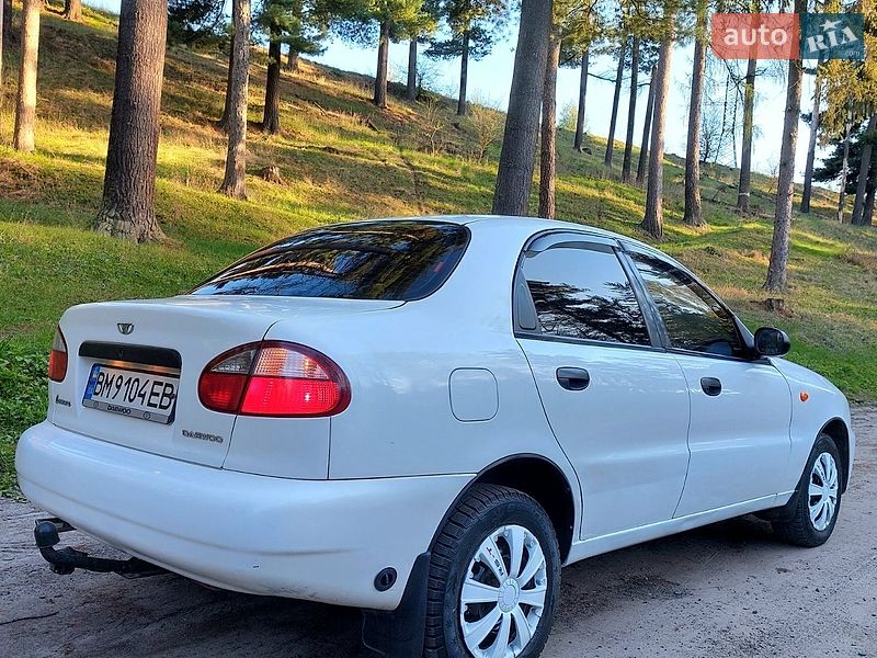 Седан Daewoo Lanos 2004 в Тростянці