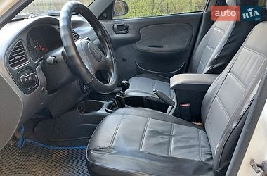 Седан Daewoo Lanos 2004 в Тростянці