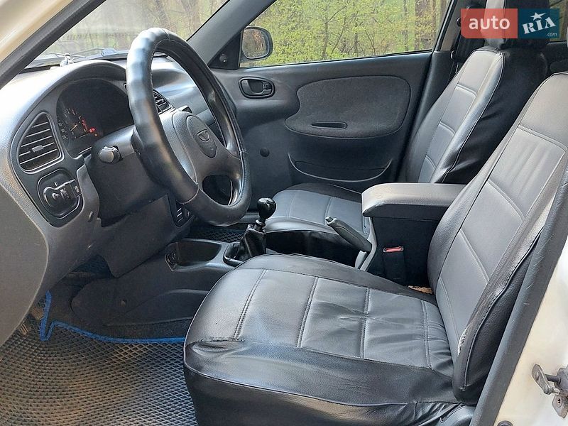 Седан Daewoo Lanos 2004 в Тростянці
