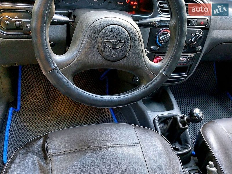 Седан Daewoo Lanos 2004 в Тростянці