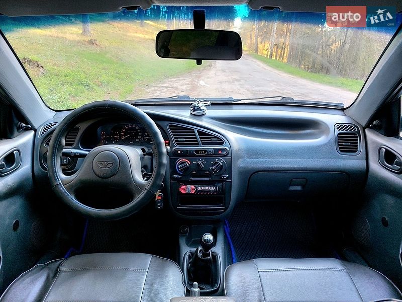 Седан Daewoo Lanos 2004 в Тростянці