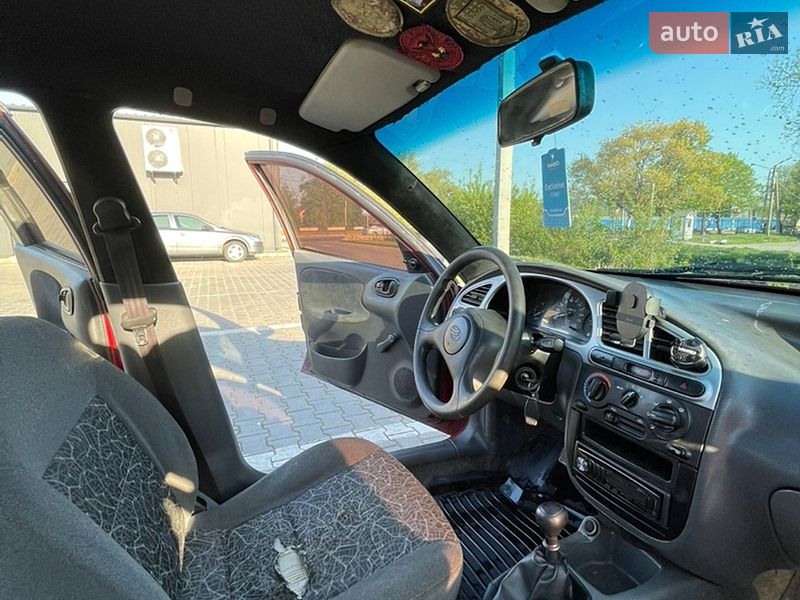 Седан Daewoo Lanos 2009 в Чернівцях