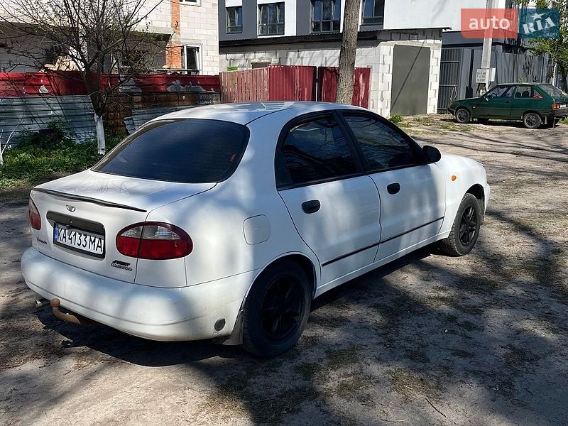 Седан Daewoo Lanos 2004 в Ирпене