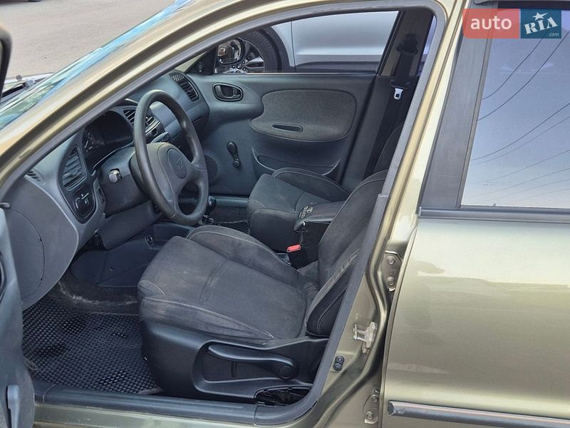 Седан Daewoo Lanos 2004 в Броварах