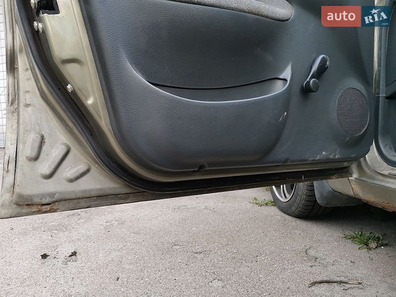 Седан Daewoo Lanos 2006 в Киеве