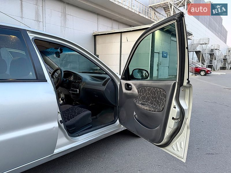 Седан Daewoo Lanos 2006 в Одессе