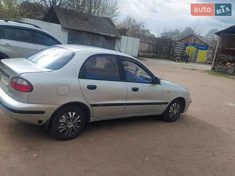 Седан Daewoo Lanos 2004 в Чернигове