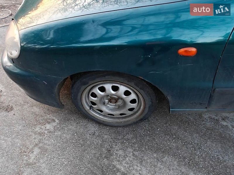 Седан Daewoo Lanos 2004 в Киеве
