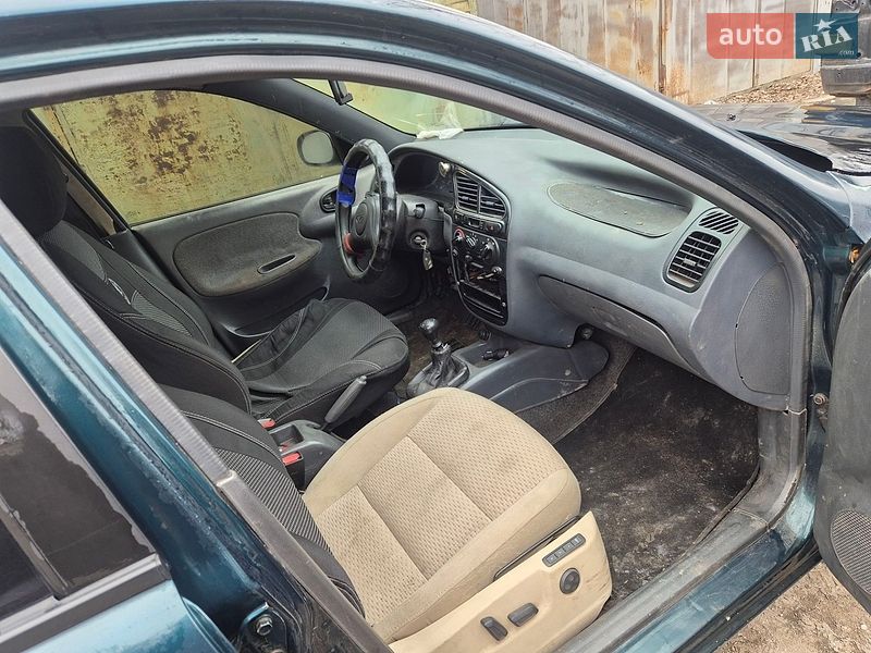 Седан Daewoo Lanos 2005 в Дніпрі