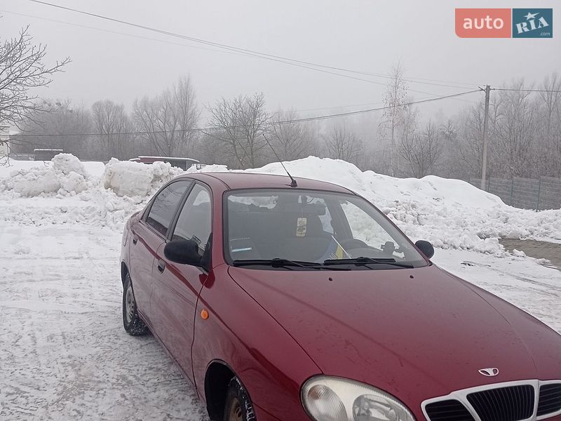 Седан Daewoo Lanos 2006 в Новому Розділі