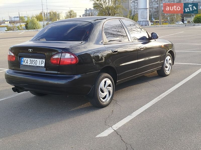 Седан Daewoo Lanos 2009 в Києві