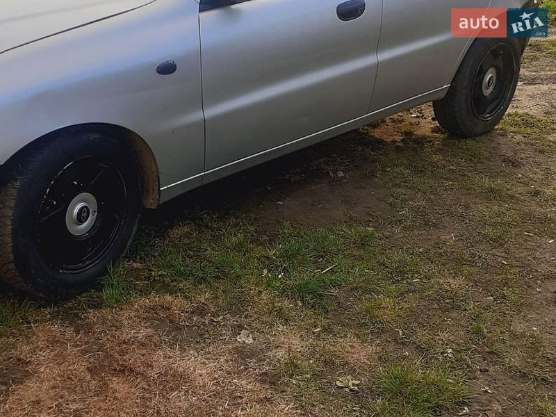 Хэтчбек Daewoo Lanos 2003 в Ивано-Франковске