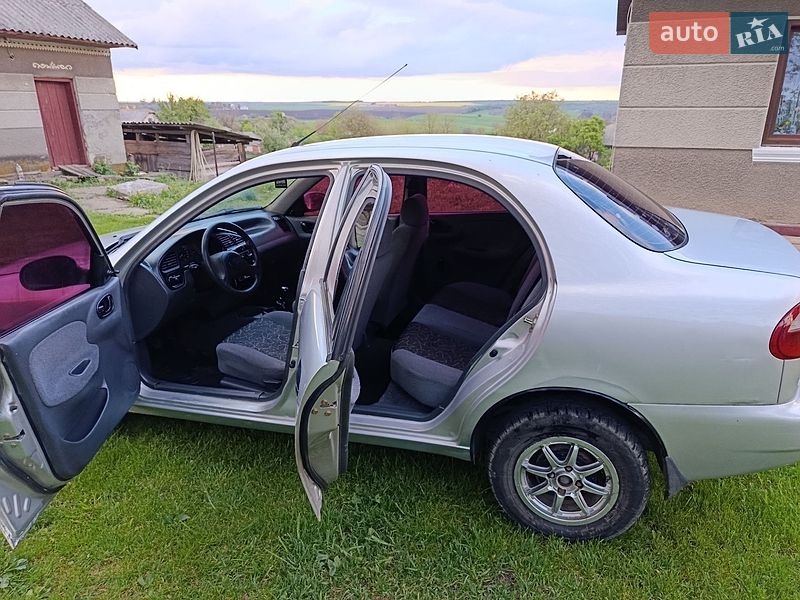 Седан Daewoo Lanos 2006 в Кицмани