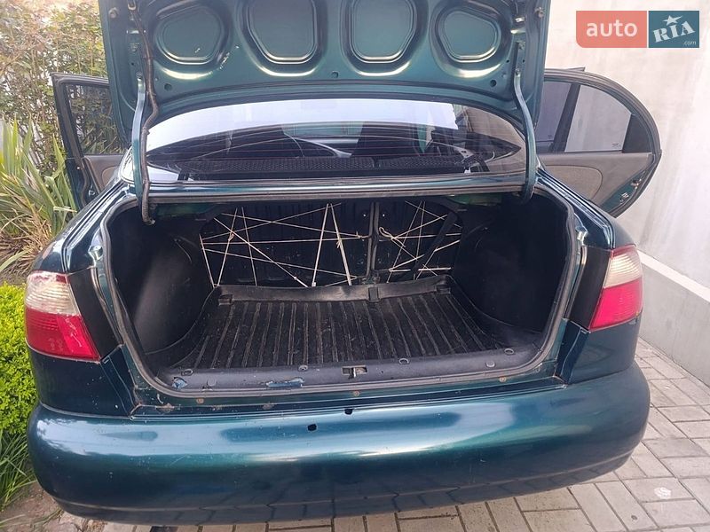 Седан Daewoo Lanos 2004 в Дніпрі