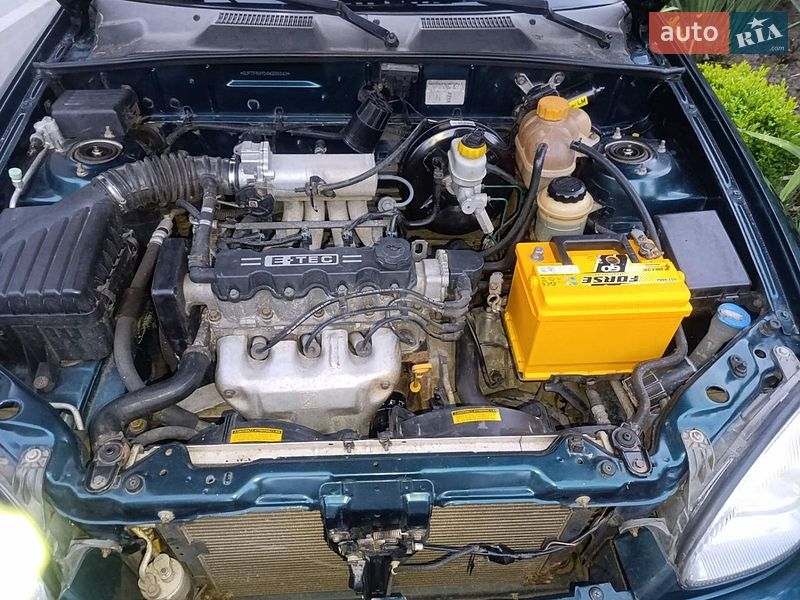 Седан Daewoo Lanos 2004 в Дніпрі