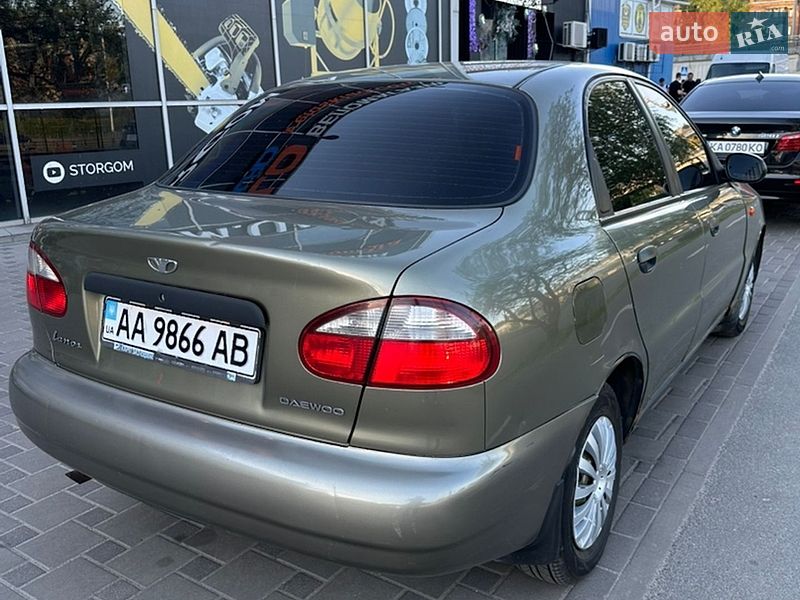 Седан Daewoo Lanos 2004 в Києві