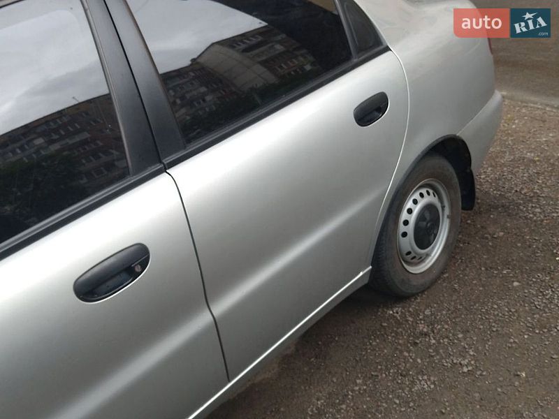 Седан Daewoo Lanos 2007 в Ровно