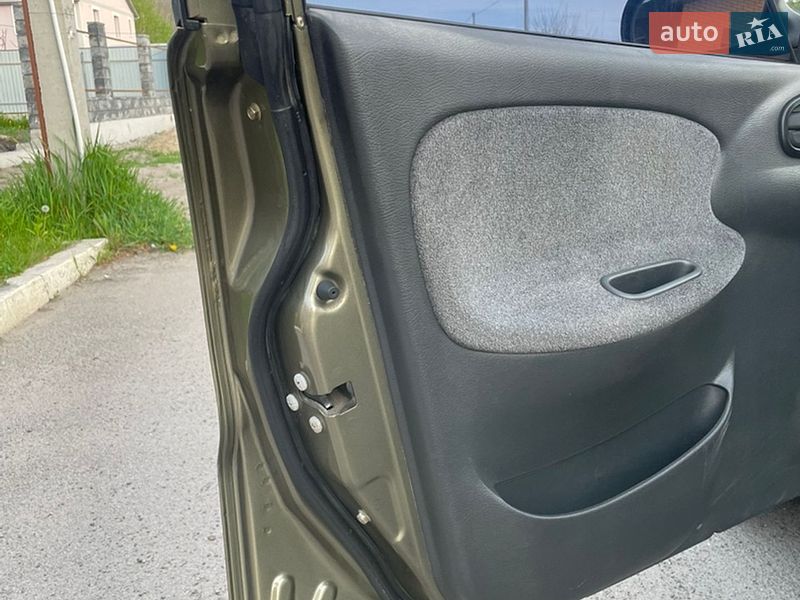 Седан Daewoo Lanos 2004 в Борисполе
