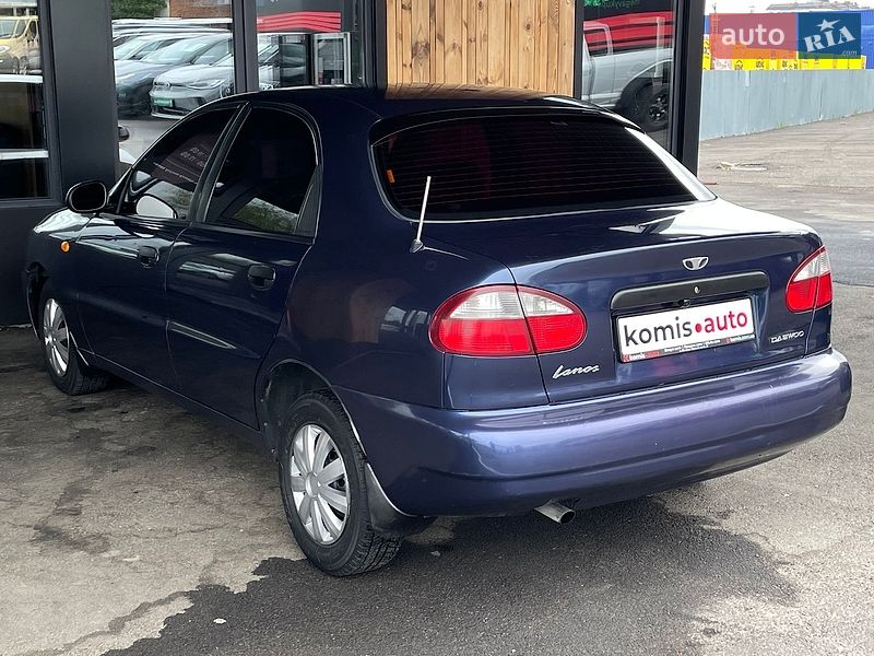 Седан Daewoo Lanos 2001 в Вінниці