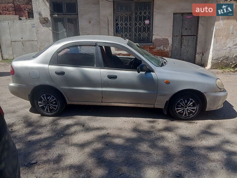 Седан Daewoo Lanos 2003 в Львове