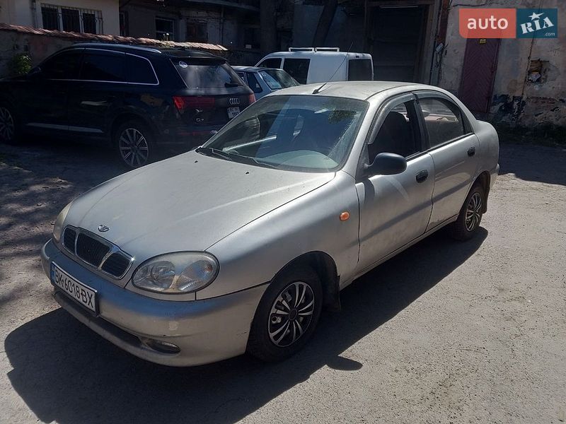 Седан Daewoo Lanos 2003 в Львове