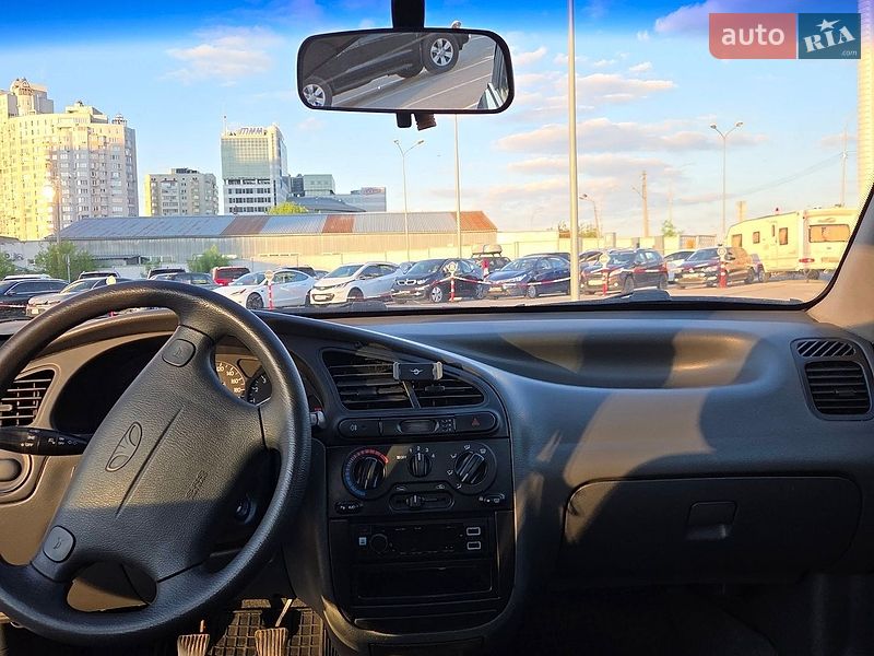 Седан Daewoo Lanos 2003 в Києві