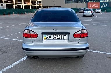 Седан Daewoo Lanos 2004 в Киеве