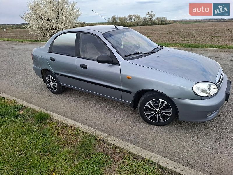 Седан Daewoo Lanos 2011 в Немирове