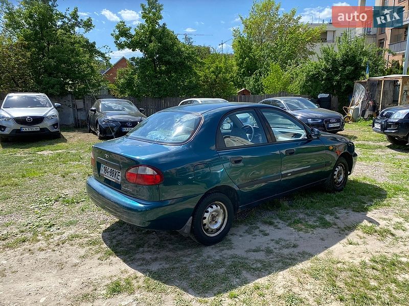 Седан Daewoo Lanos 1998 в Києві