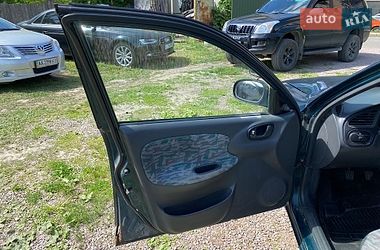 Седан Daewoo Lanos 1998 в Києві