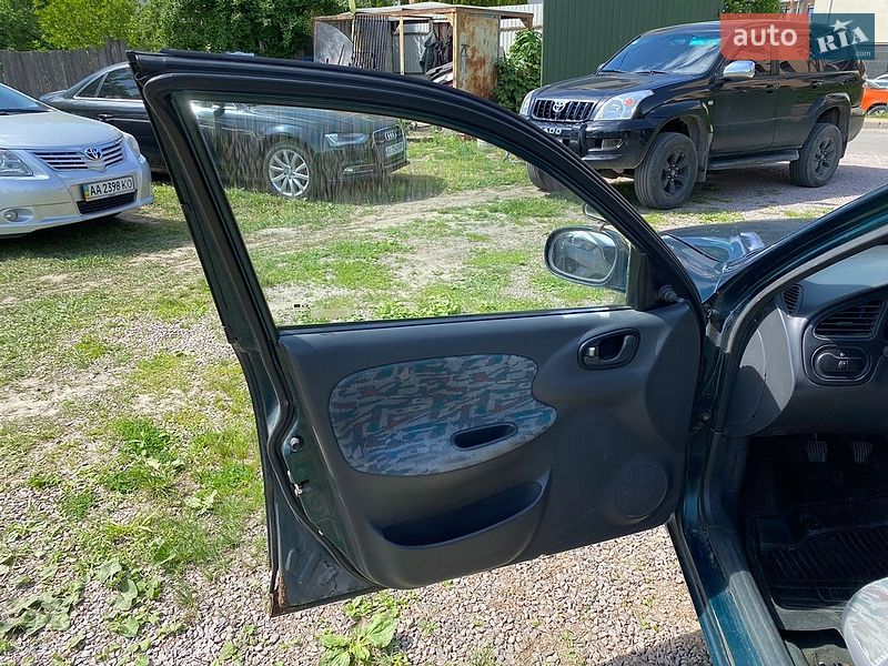Седан Daewoo Lanos 1998 в Києві