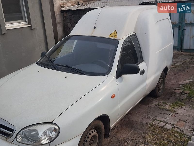 Daewoo Lanos 2011 Daewoo Lanos 2011