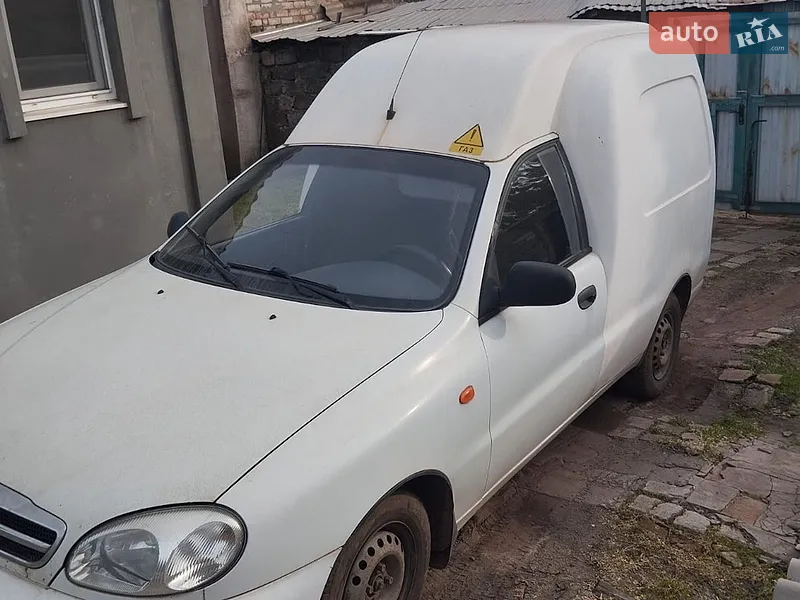 Daewoo Lanos 2011