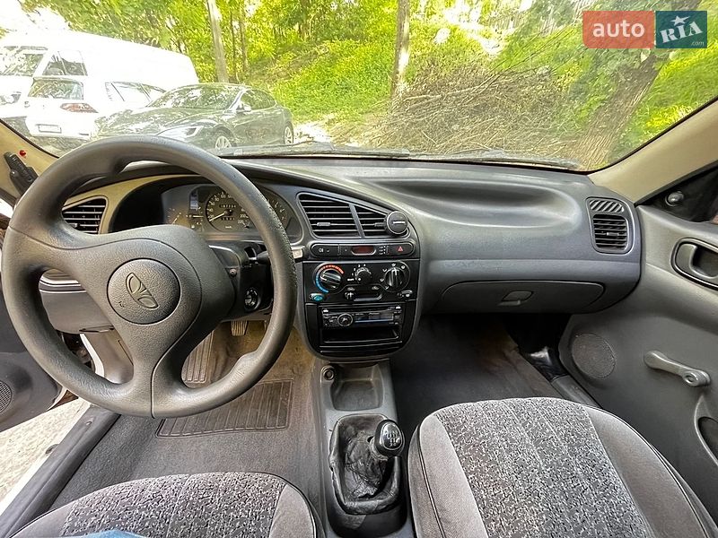 Седан Daewoo Lanos 1998 в Києві