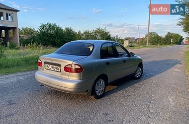 Седан Daewoo Lanos 2008 в Ременеві