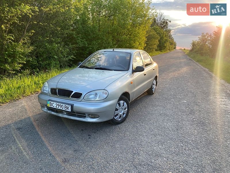 Седан Daewoo Lanos 2008 в Ременеві