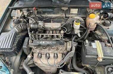 Седан Daewoo Lanos 2003 в Києві