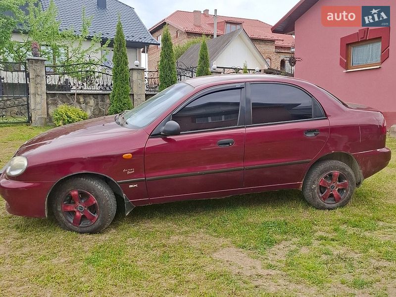Седан Daewoo Lanos 2007 в Марковій